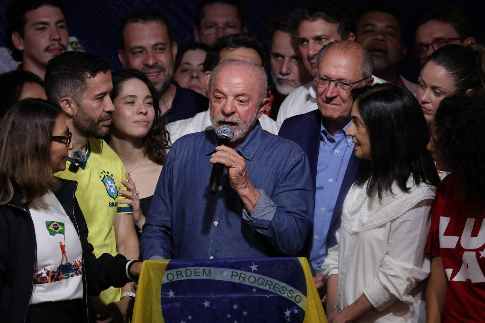 cnbb-parabeniza-lula,-diz-que-e-preciso-pacificar-o-pais-e-faz-aceno-antiaborto