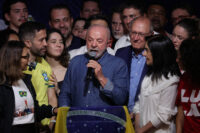cnbb-parabeniza-lula,-diz-que-e-preciso-pacificar-o-pais-e-faz-aceno-antiaborto
