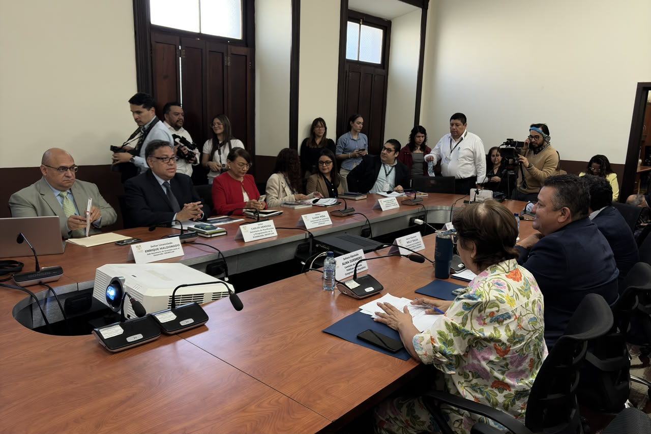 comision-de-finanzas-recibe-a-segeplan-y-a-la-autoridad-del-lago-de-peten-itza-por-solicitud-en-presupuesto-2027
