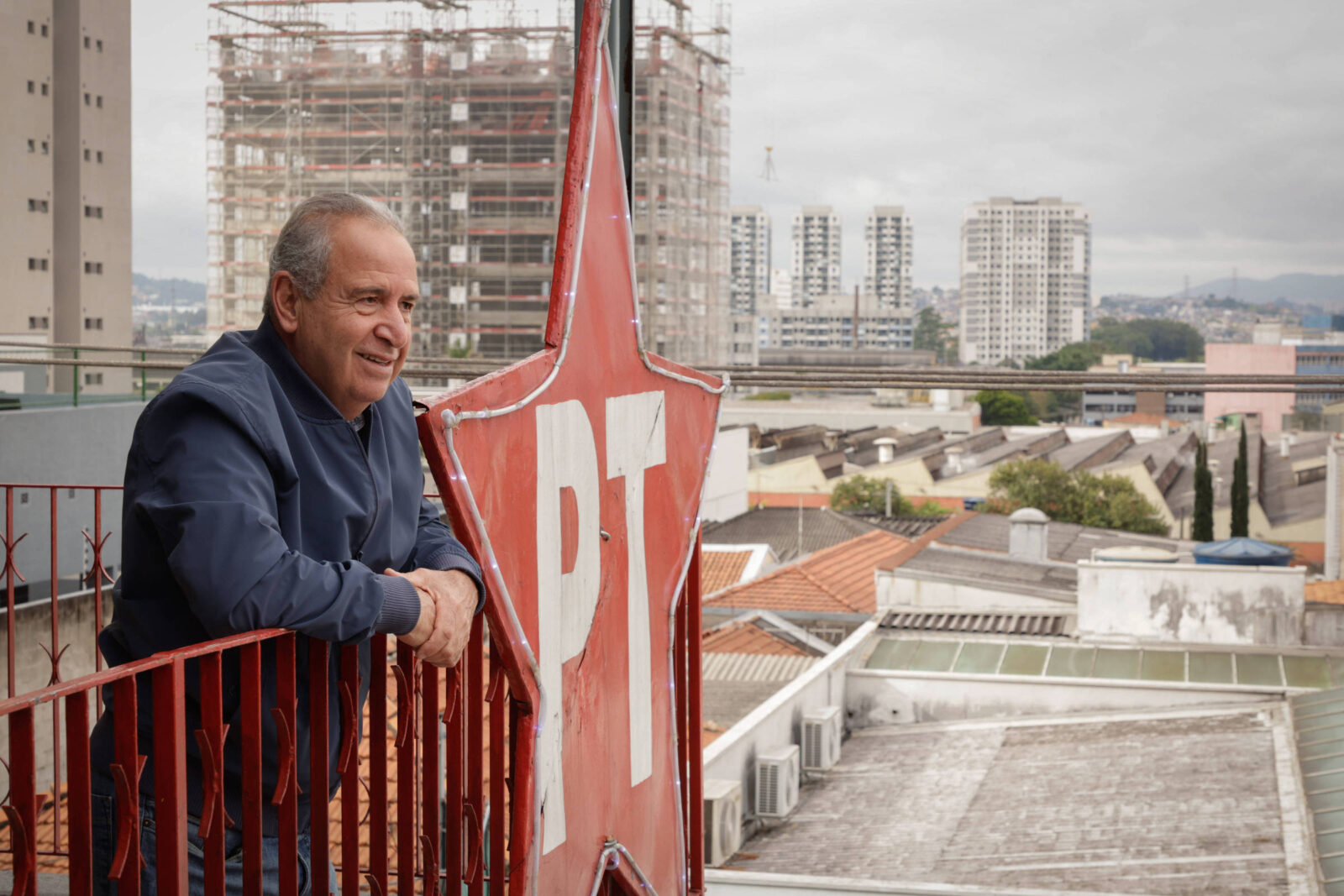 lula-vira-eleicao-em-osasco-com-barracas-no-calcadao-e-mobilizacao-de-estudantes-e-idosos