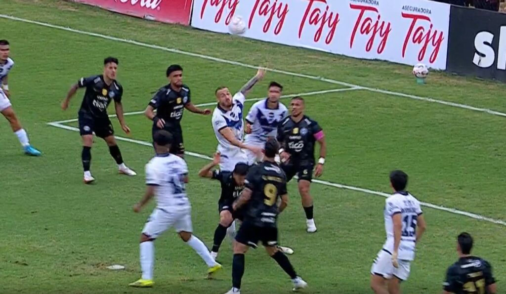 “correctamente-anulado”,-he’i-el-analisis-arbitral-sobre-el-gol-que-no-fue-de-ameliano