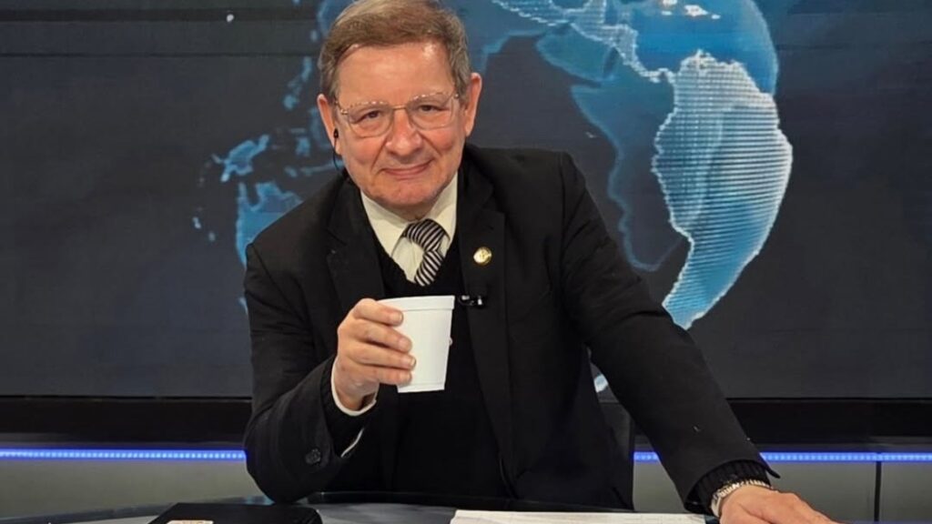(video)-¡carlos-martini-asusto-a-sus-televidentes-del-noticiero!