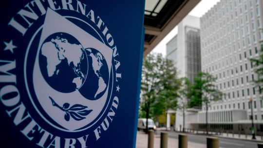 imf-backs-milei’s-reforms-in-third-review-of-argentina-deal