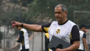 “hay-pocos-arbitros-confiables”,-he’i-chiqui-y-se-mostro-preocupado’i-por-el-partido-ante-olimpia