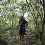 um-ano-apos-operacao-mais-letal-do-pais,-investigacao-segue-sem-conclusao;-morador-relembra-retirada-de-corpos