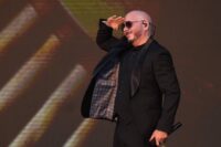 pitbull,-voz-de-hits-como-‘time-of-our-lives’-e-‘timber’,-anuncia-show-em-sao-paulo-em-2027