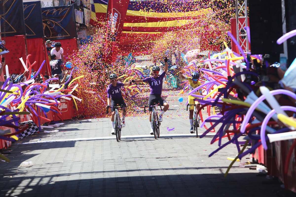 oscar-fernandez,-del-equipo-nu-colombia,-conquista-la-sexta-etapa-de-la-vuelta-ciclistica-a-guatemala-2026