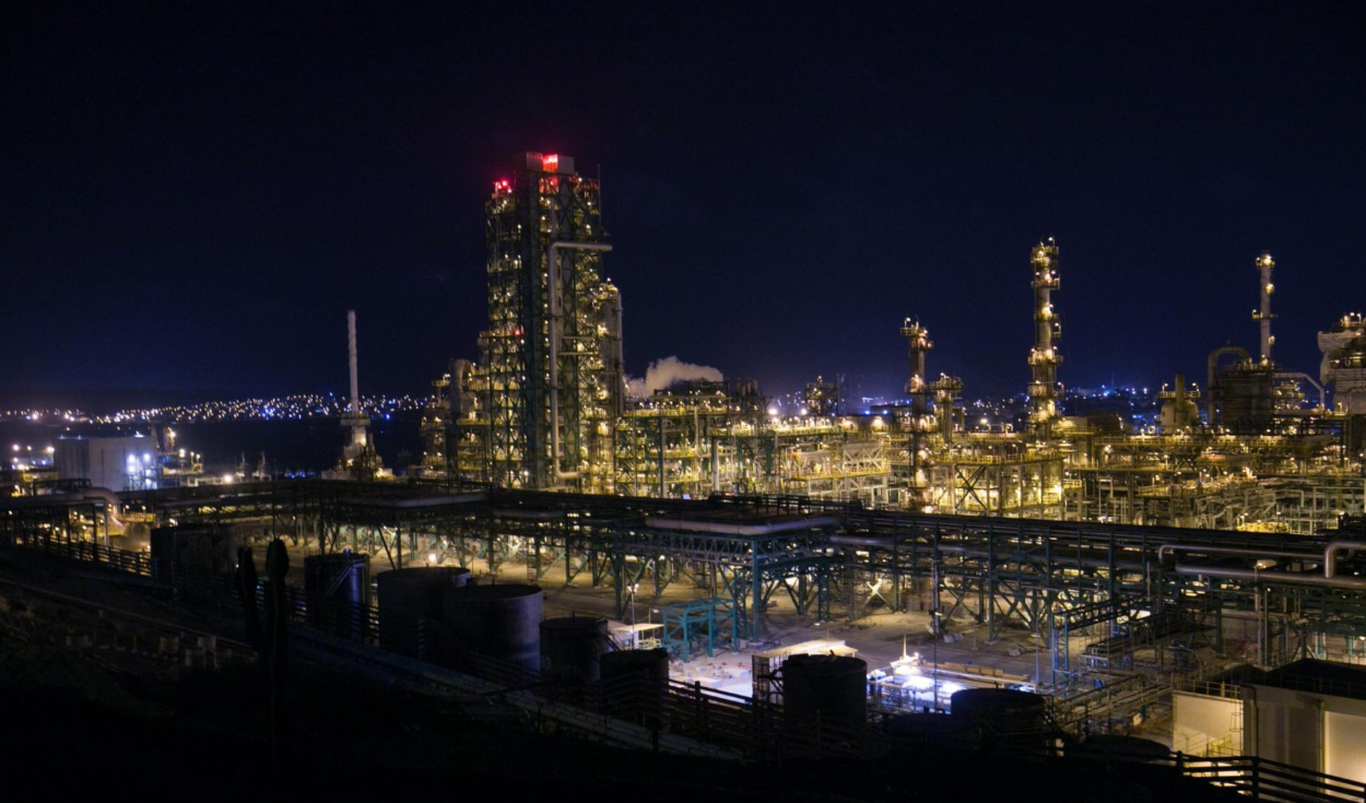 refineria-de-talara,-el-activo-mas-valioso-de-petroperu,-seria-concesionada-a-privados-en-2027,-segun-proinversion