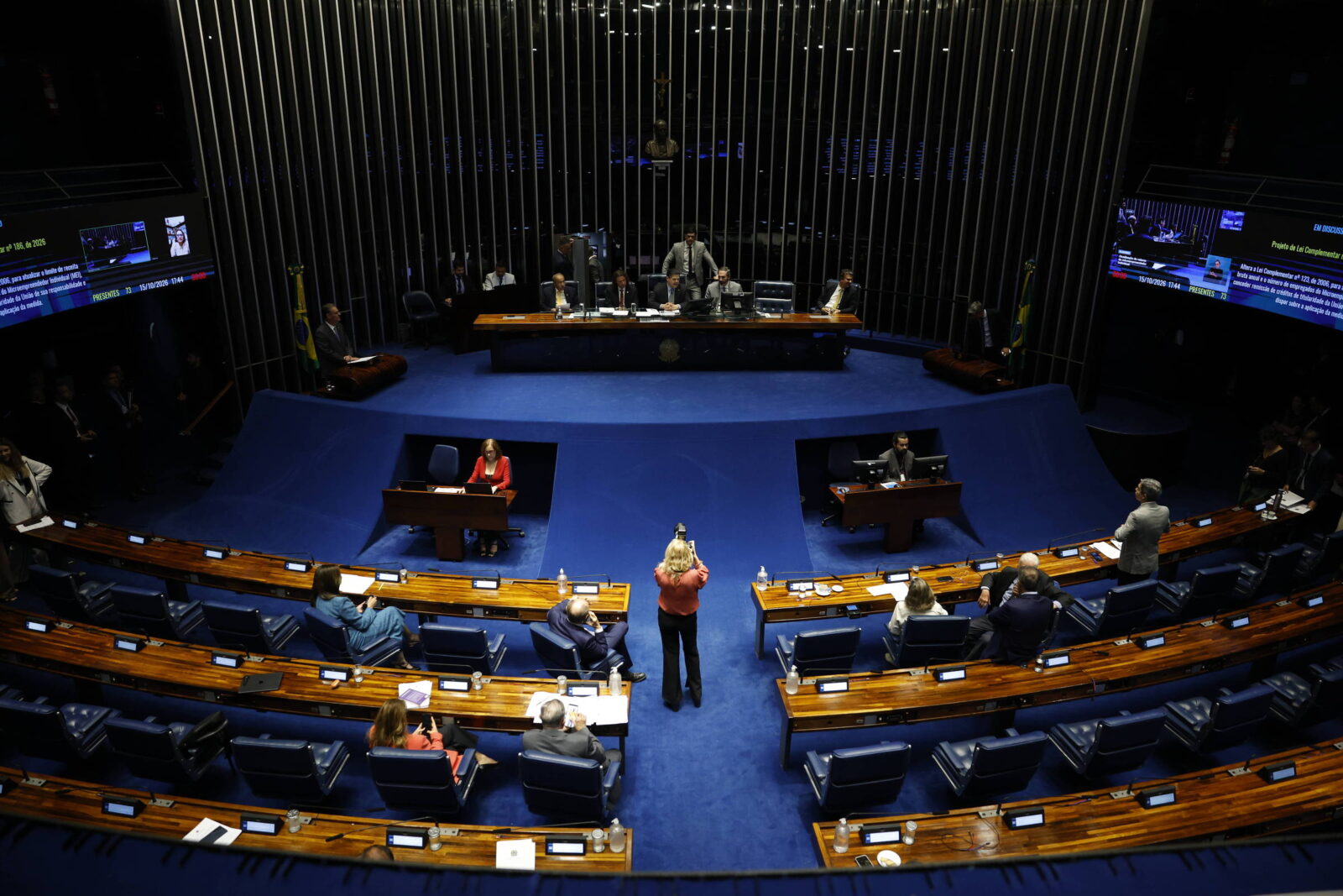 senado-aprova-reajuste-em-adicional-de-fronteira-sem-indicar-como-governo-vai-pagar