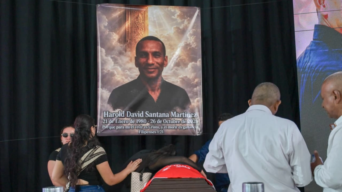 valledupar-despidio-a-harold-santana,-el-guitarrista-que-apenas-alcanzo-a-tocar-dos-veces-antes-de-la-tragedia-de-la-agrupacion-de-kbeto-zuleta