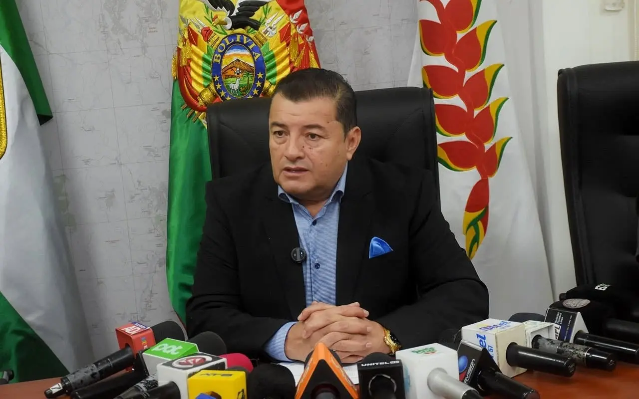 caso-malversacion:-justicia-dicta-carcel-por-180-dias-para-jhonny-fernandez