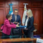 metroriel:-menkos-recibe-a-representantes-del-reino-unido-tras-aprobacion-de-decreto