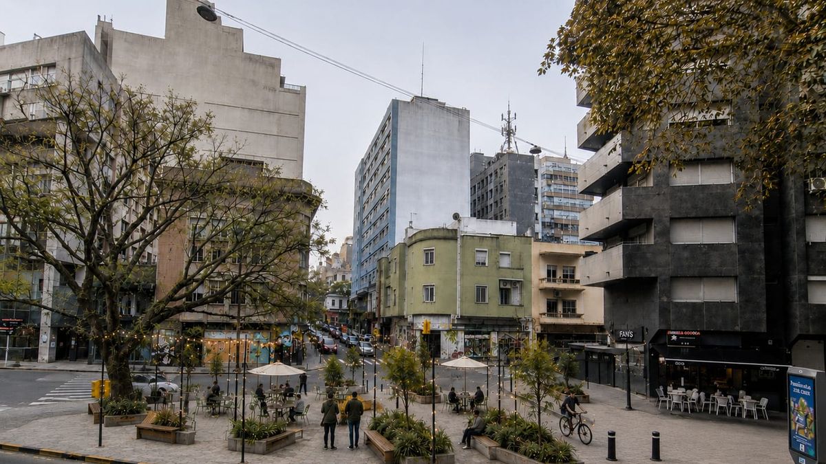 colectivo-propone-ampliar-las-plazas-triangulares-de-montevideo-cerrando-calles:-el-primer-caso,-en-cordon,-lo-definiran-los-vecinos
