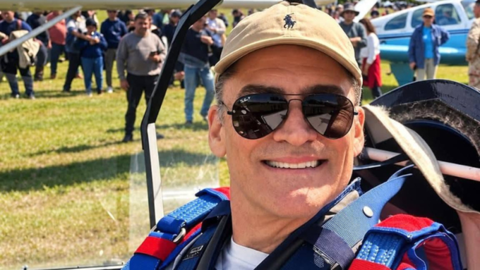“seguira-su-vuelo-eternamente”:-los-sentidos-mensajes-de-despedida-a-daniel-ubillos,-el-piloto-que-murio-en-guazuvira