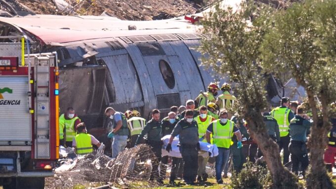 dolor,-solidaridad-y-exigencia:-la-tragedia-de-toledo-abre-una-profunda-brecha-politica-a-un-mes-de-las-elecciones