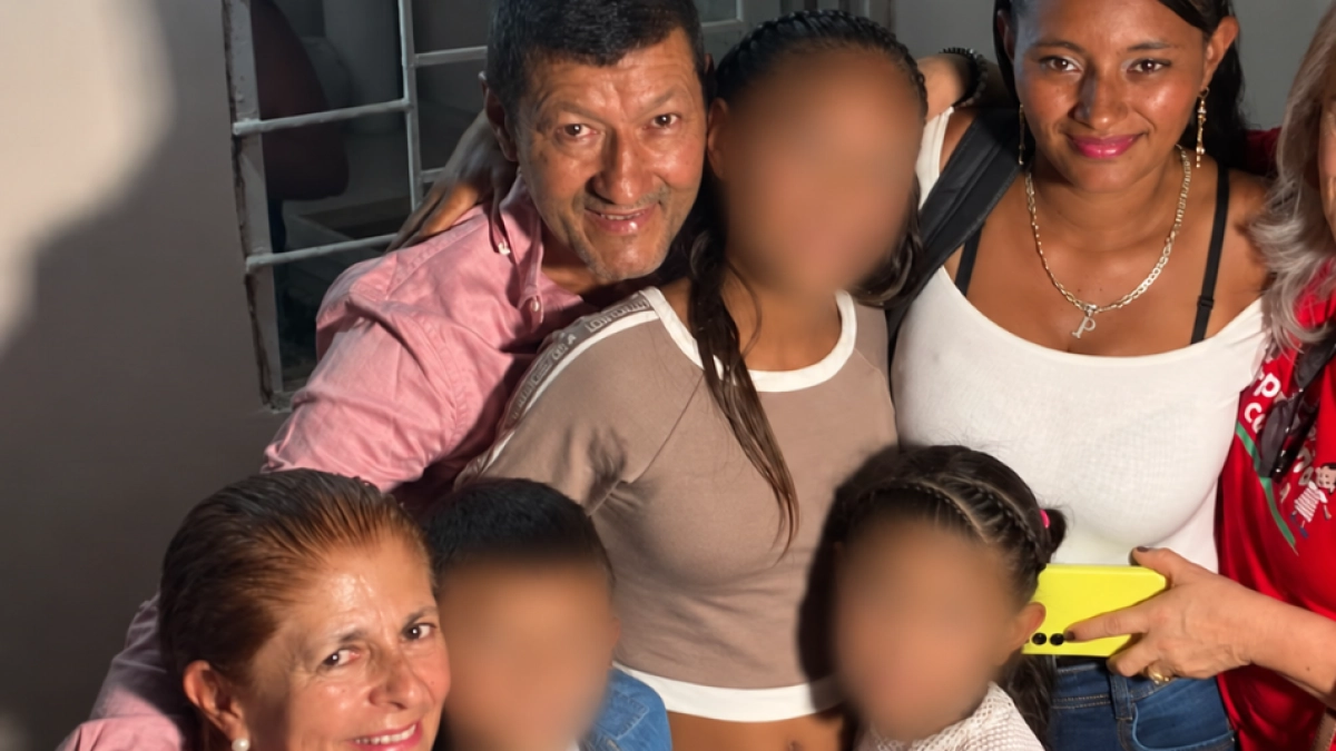 un-donante-anonimo-entrego-$-75-millones-a-una-fundacion-y-cumplio-el-sueno-de-una-familia-que-perdio-su-casa-en-el-terremoto-en-armenia