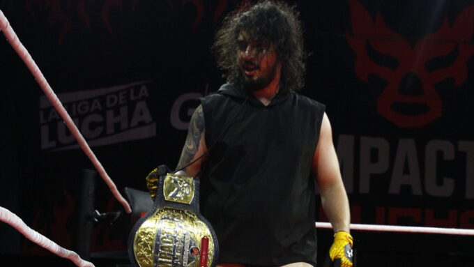 ¡tyler-navarro-se-convierte-en-el-primer-luchador-paraguayo-en-competir-en-costa-rica!