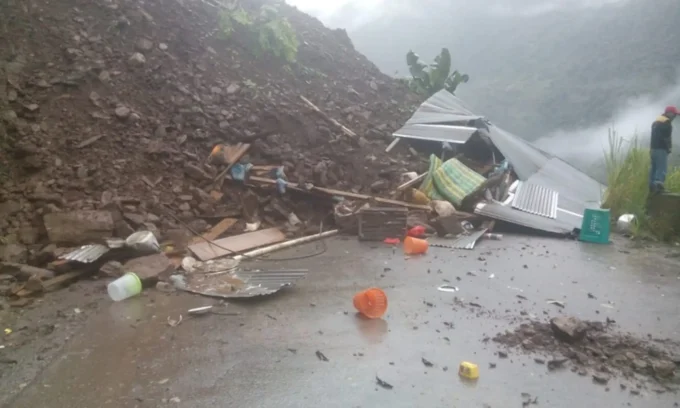 la-paz:-salidas-a-los-yungas-estan-restringidas-por-deslizamientos