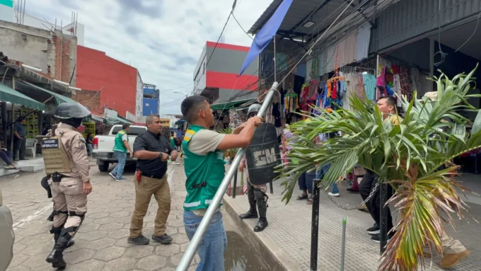 alcaldia-recupera-espacios-publicos-en-el-mercado-la-ramada-antigua