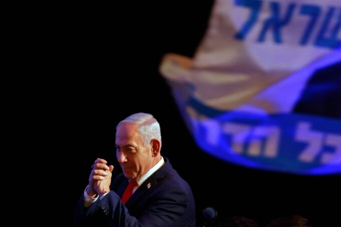 apuracao-em-israel-termina-com-bloco-de-netanyahu-a-frente,-mas-futuro-governo-segue-indefinido