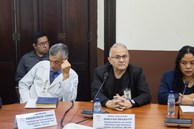 comision-de-finanzas-finaliza-audiencias-por-presupuesto-2027-con-centros-medicos-especializados-y-ongs