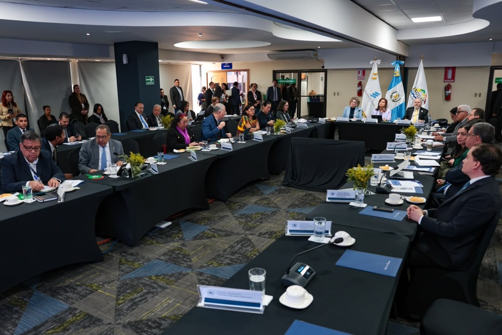 gabinete-economico-revisa-riesgos-por-petroleo-y-sequia,-analiza-proximos-pasos