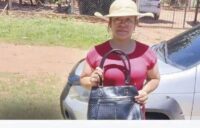 encontro-millonada-mientras-bajaba-de-un-cerro-y-devolvio-todito