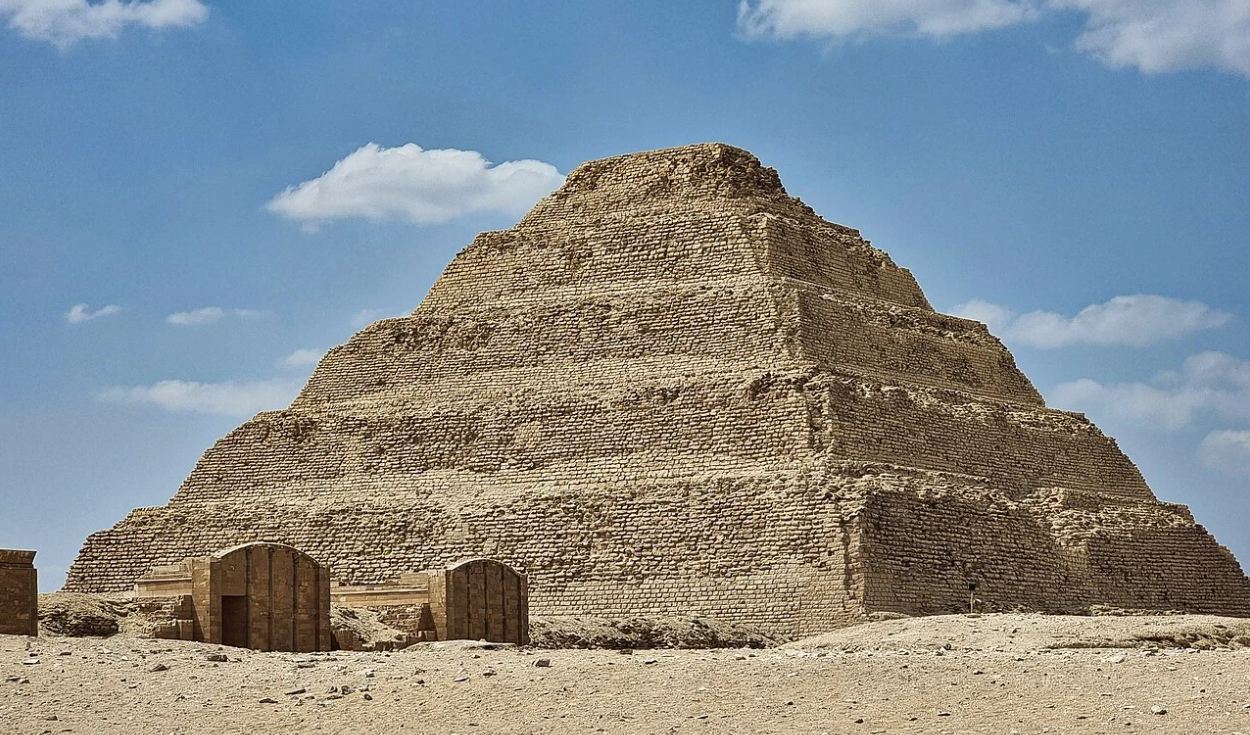 estatuas-encontradas-en-una-necropolis-del-antiguo-egipto-tendrian-la-clave-para-la-ubicacion-de-la-tumba-perdida-de-imhotep