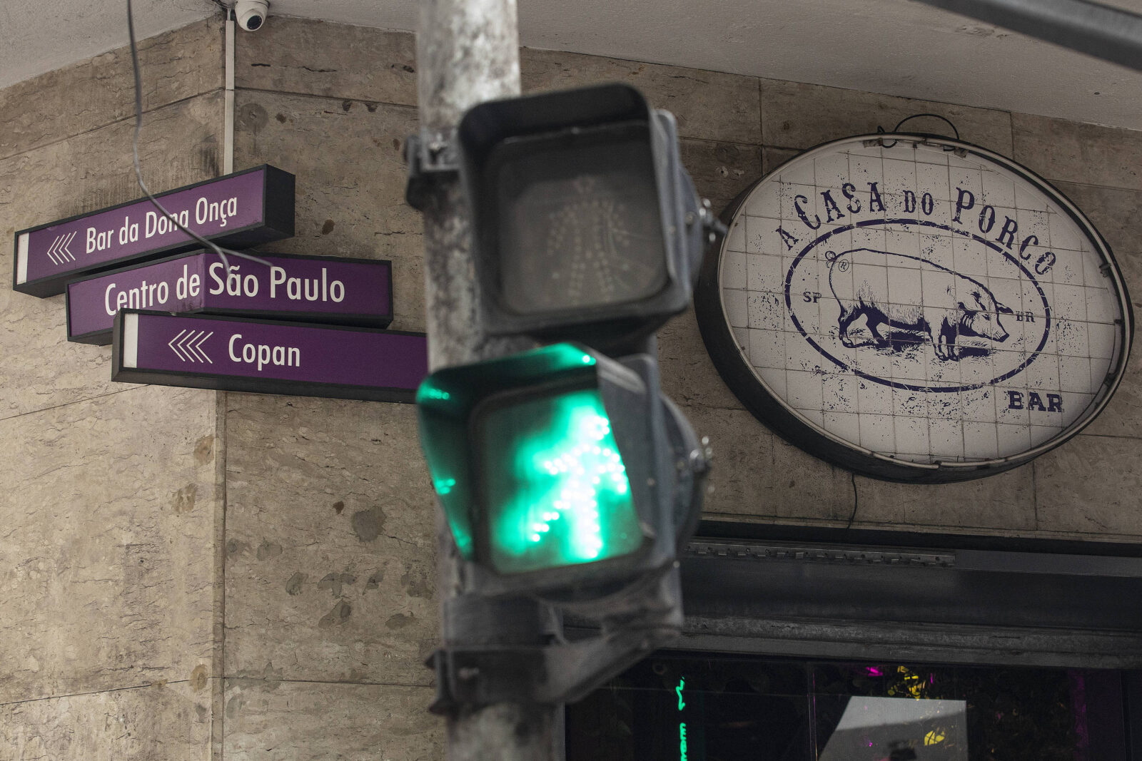 voce-comeria-carne-de-porco-crua?