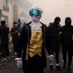 franca-reforca-seguranca-para-novos-protestos-no-halloween-e-teme-acao-de-mascarados
