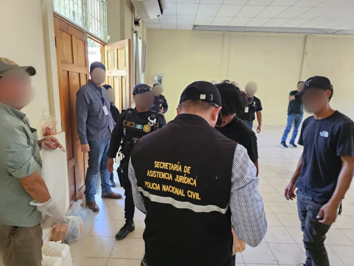 pnc-e-instituciones-coordinan-traslado-a-corinto-de-10-hondurenos-localizados-en-peten