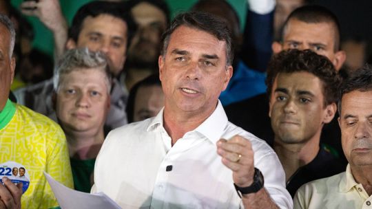 argentina-denies-flavio-bolsonaro-has-entered-the-country