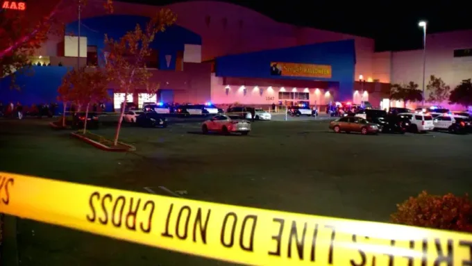 un-fallecido-y-seis-heridos-deja-un-tiroteo-en-centro-comercial-de-california